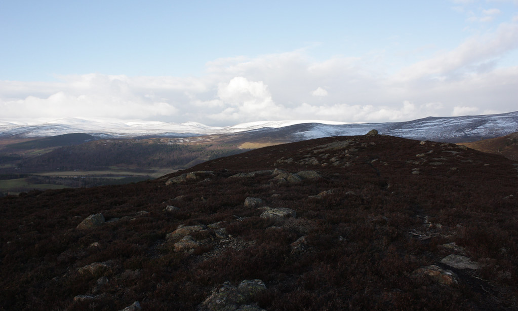 Cairn on the Sgor an h-Iolaire ridge