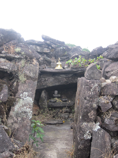 Kumara_Parvatha_Trek_Pushpagiri_top_Shiva_Temple