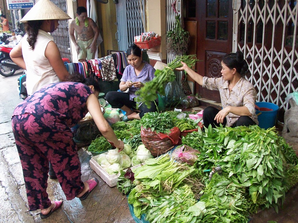 Hanoi vegetable market