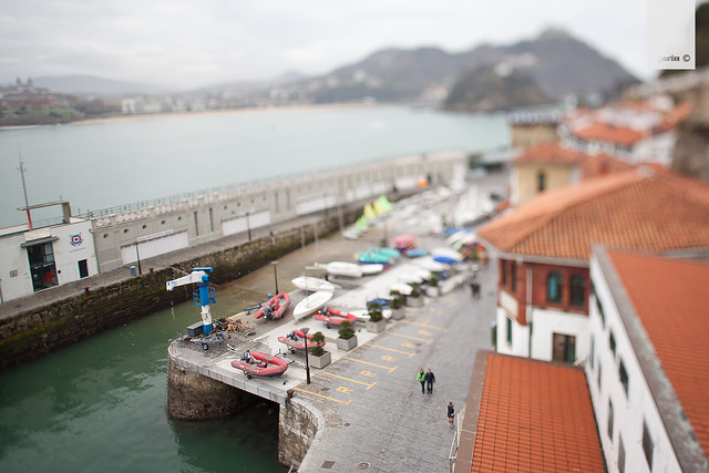 Puerto Donostia en miniatura con el objetivo TS-E24mm f/3.5L