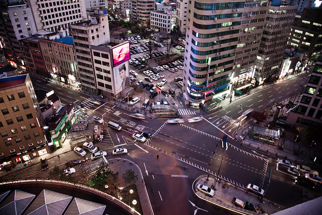 Seoul from above [EOS 5DMK2 | EF 24-105L@24mm | 0.4s | f/4 | 
ISO400]