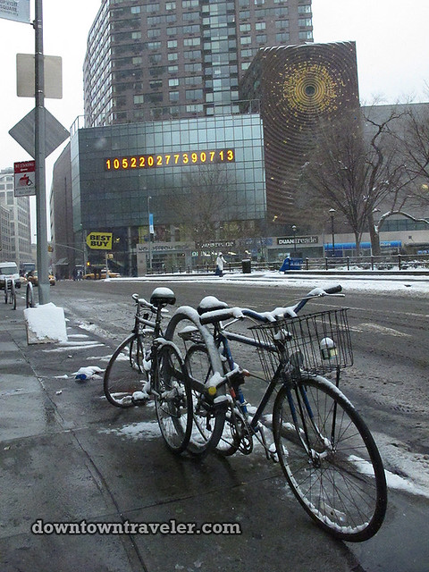 NYC Snowstorm East Village Jan 2012_bikes