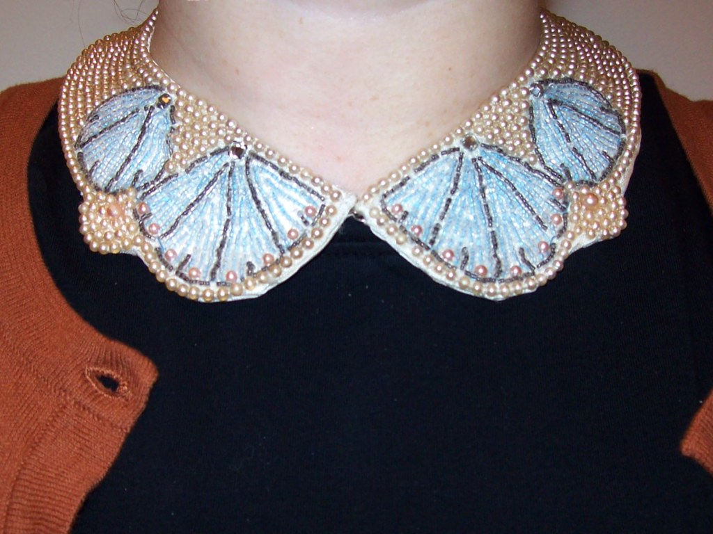 seashell collar detail