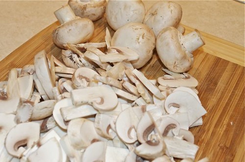 mushrooms/sliced