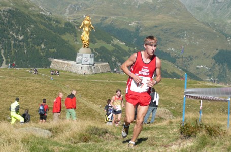 TRÉNINK: Ovládněte horský terén správnou technikou běhu