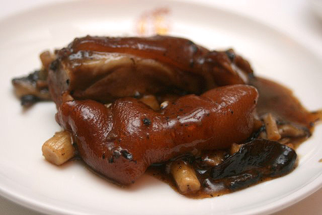 Stewed De-boned Pig Trotter with Black Truffle Sauce