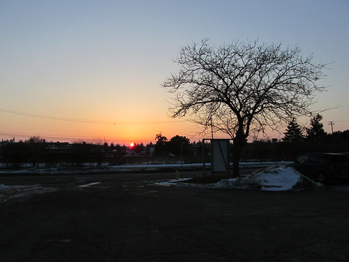 A late winter season sunset.  Glenview Illinois.  March 2014. by Eddie from Chicago