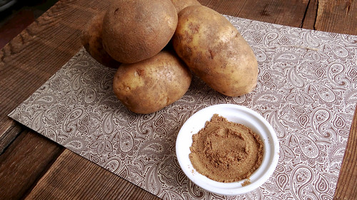 roasted garlic potato bisque // scape pesto
