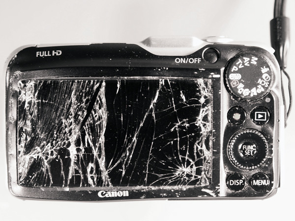 broken-camera3