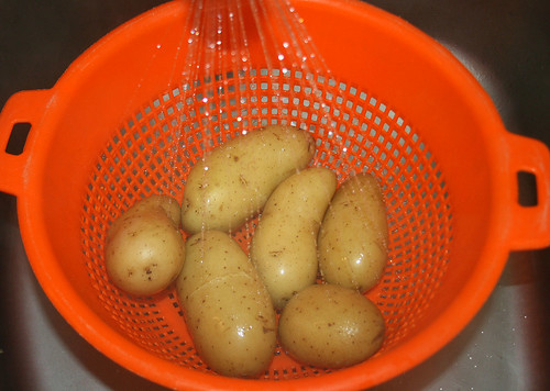15 - Kartoffeln abgießen / pour potatoes