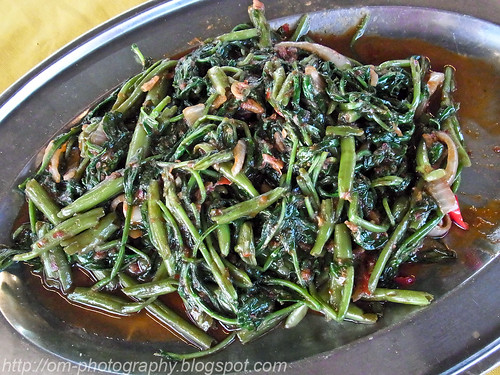 stir fried water spinach in shrimp paste kangkong belacan R0015902 copy