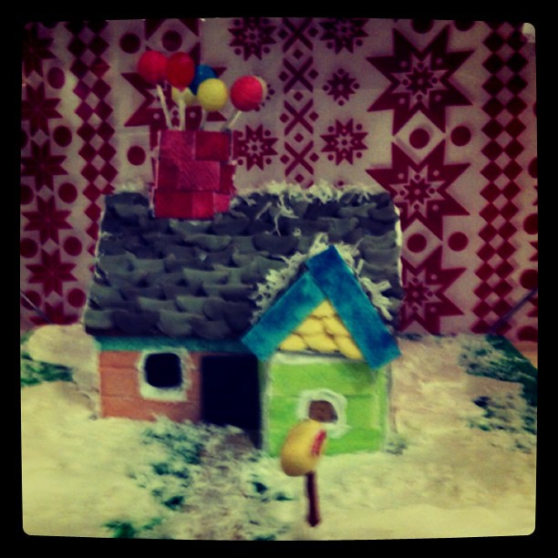 The house from Up gingerbread style (Ikea)