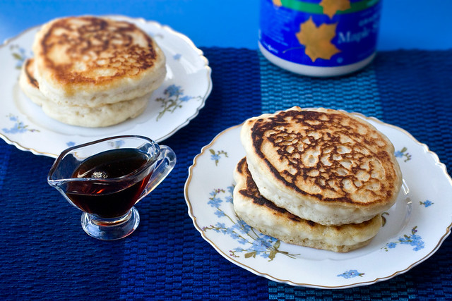 Best Easy Vegan Recipes - Fluffy Pillow Pancakes| Homemade Recipes http://homemaderecipes.com/course/breakfast-brunch/vegan-recipes