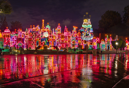Disneyland - "it's a small world" holiday