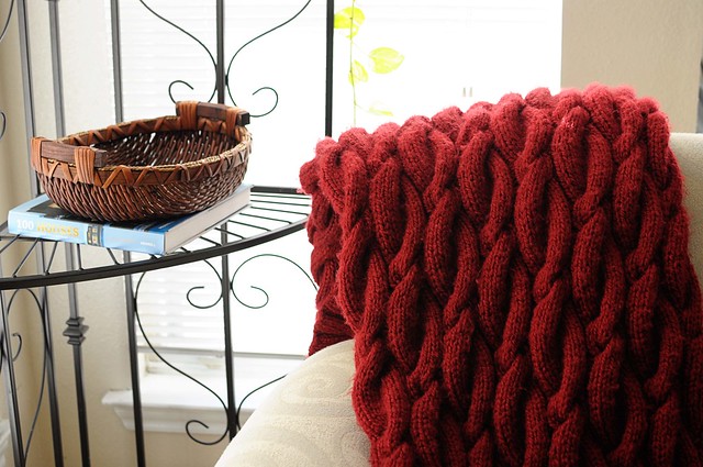 red cable blanket