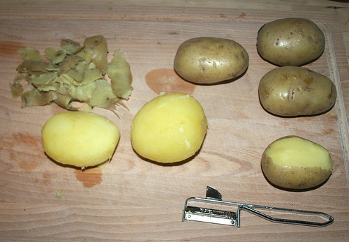 18 - Kartoffeln schälen