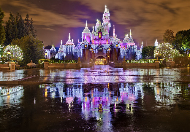 Sleeping Beauty Castle - Christmas at Disneyland!