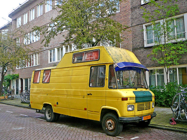 Mercedes 508 kampeerwagen camper campingcar 1976 Amsterdam