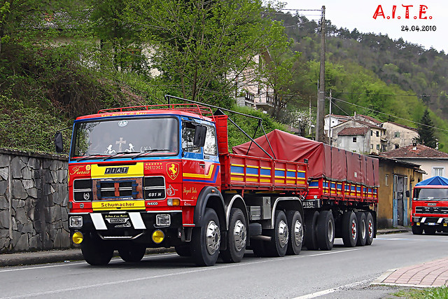 Sfilata camion d'epoca Sestri LevantePasso del BraccoLa Spezia organizzata