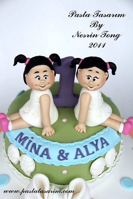  TWINS 1ST BIRTHDAY CAKE- MINA &ALYA
