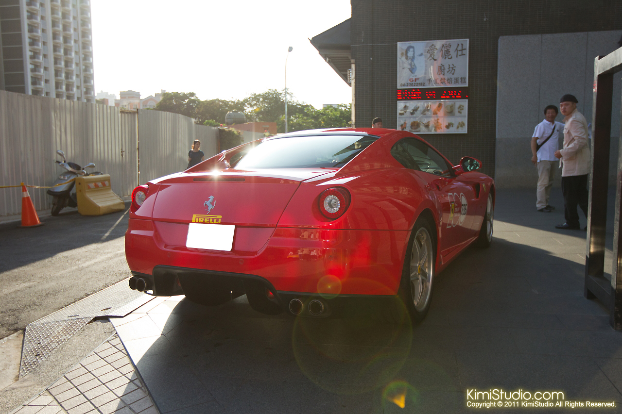 2011.10.28 Ferrari-008