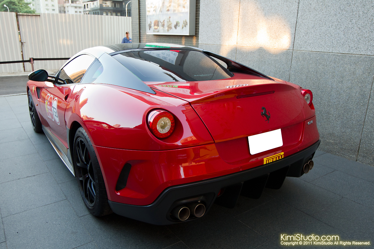 2011.10.28 Ferrari-035