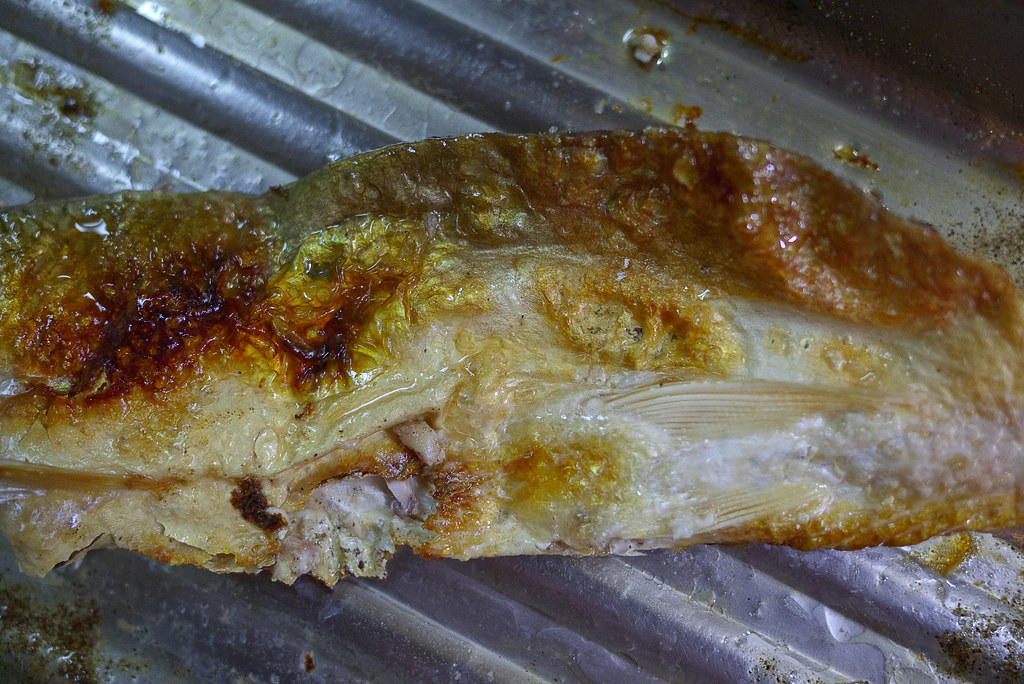 烤虱目魚的皮