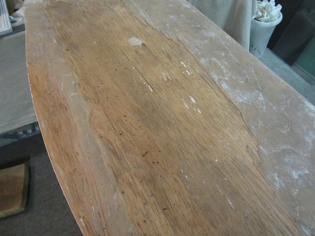 How to Remove Wood Veneer from Furniture