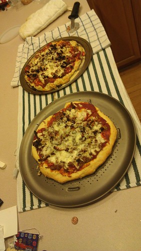 Cooking: Homemade pizza by dharder9475