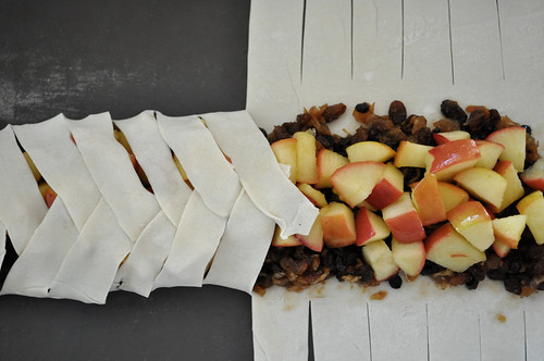 assembling apple and fruit mince strudel