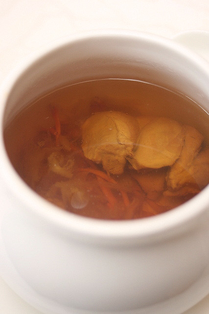 Double-boiled Chicken Broth with Ginkgo Nuts and Cordycep Flower