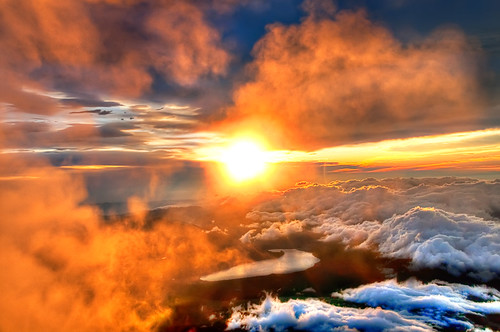 Majestic Sunrise from the Summit of Mount Fuji by Sprengben [why not get a friend]