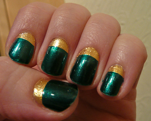 green gold nails