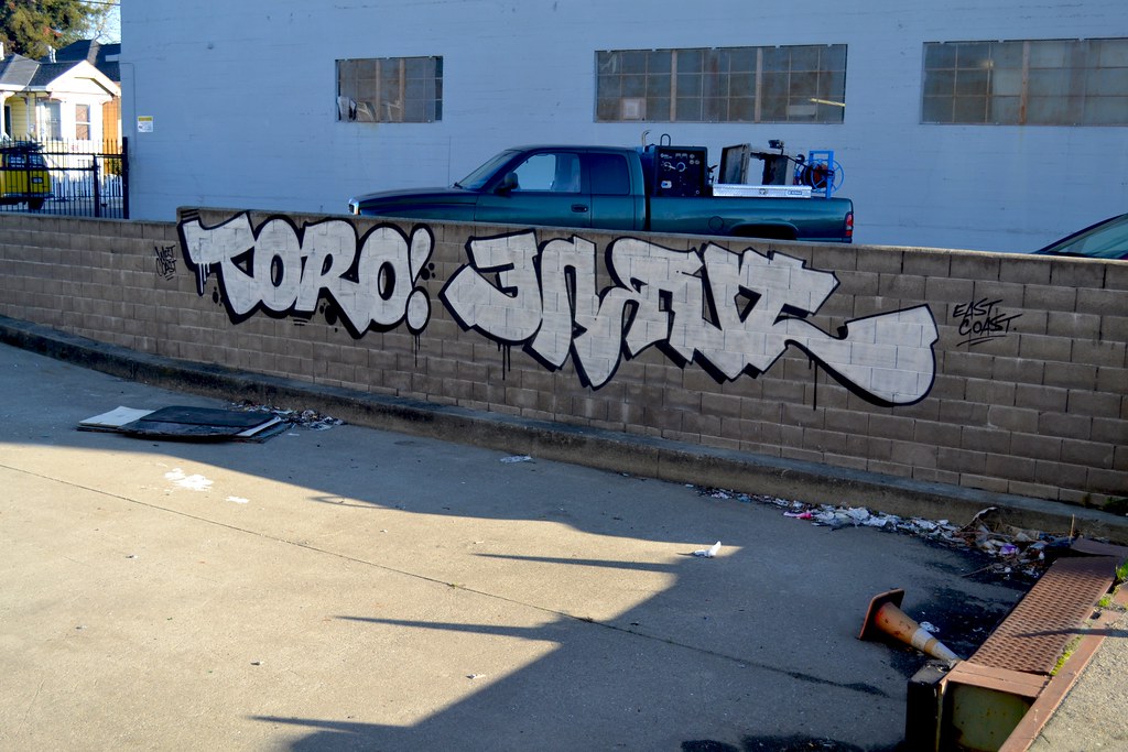 TORO, JURNE, Graffiti, Oakland, Street Art