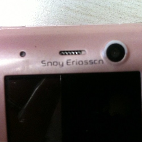 I just bought a second hand shanzai Snoy Eriosson (Sony Ericsson) mobile for 80¥ ($13) at second hand market, China.
