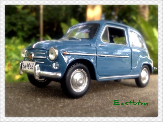 Left front view of my diecast 1960 Fiat 600D scale of 124 by Metro 