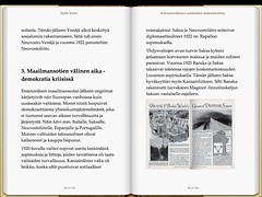 Kansainvälisten suhteiden käännekohtia - kahden sivun näkymä iPad-tabletissa