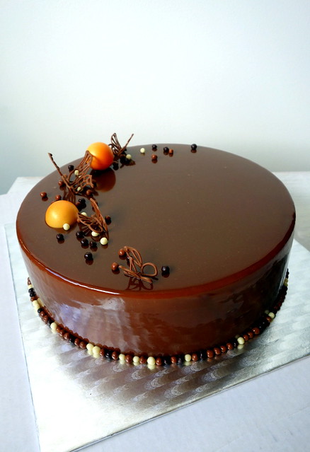 Chocolate cake, mirror glaze