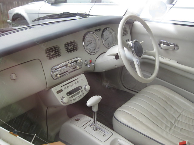 NISSAN Figaro cabriolet 1991 interior view