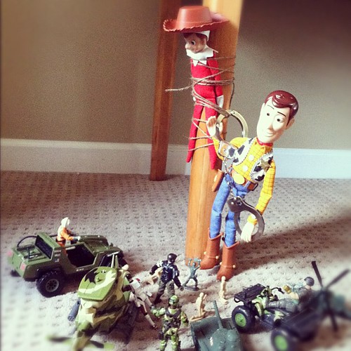 Law and Order {elf style} Woody's hat has been recovered.  #elfontheshelf