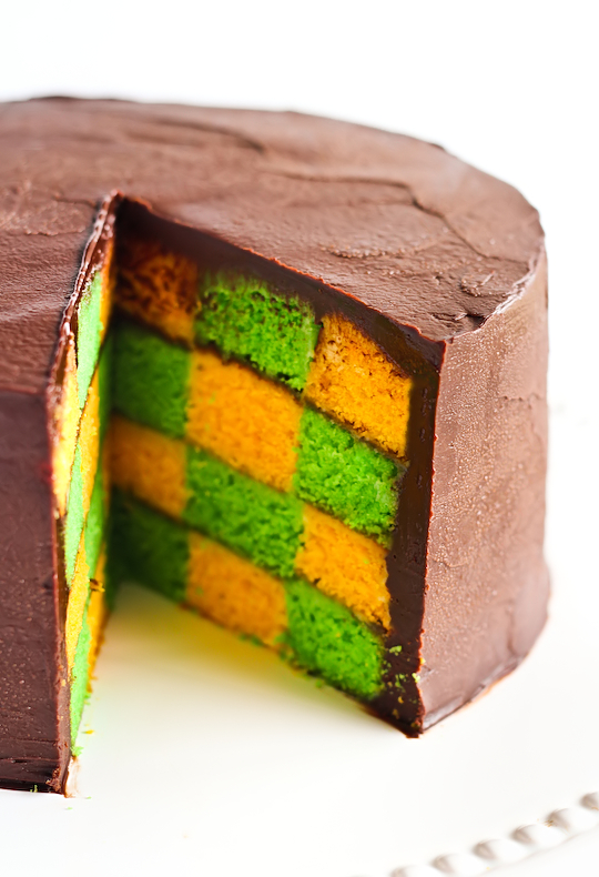 green_gold_checkerboard_cake-7