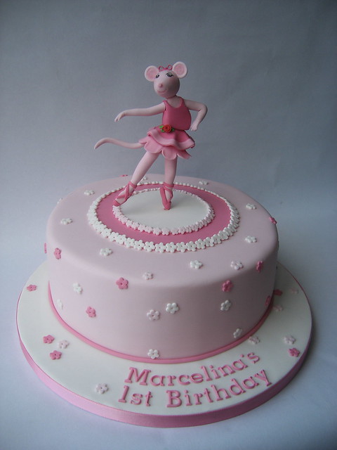 Angelina Ballerina birthday cake