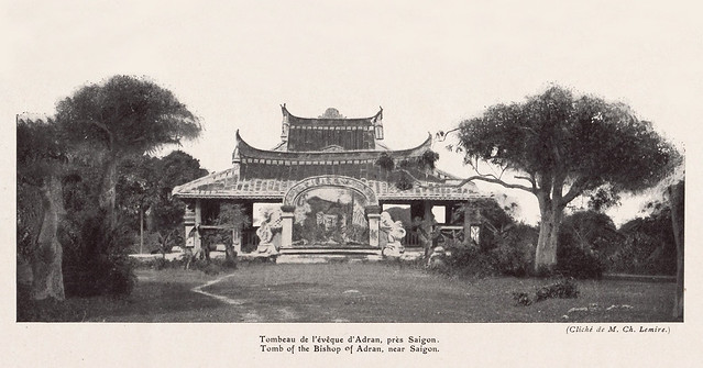 Tombeau de l'évêque d'Adran, près Saigon - Lăng mộ Cha Cả (GM Pigneau de Béhaine) gần Sài Gòn