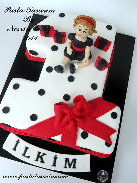 1ST BIRTHDAY CAKE - ILKIM
