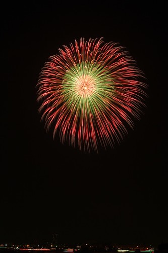 第26回神奈川新聞花火大会　The 26th Kanagawa Shinbun Fireworks Festival