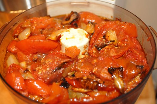 tomatoes/roasted onions in processor