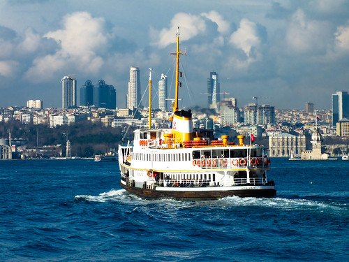 Isztambul hajóval