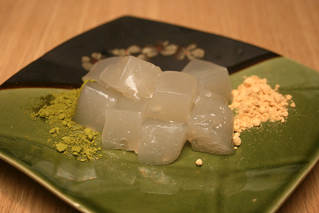 House-made warabi mochi with green tea and roast soybean flour