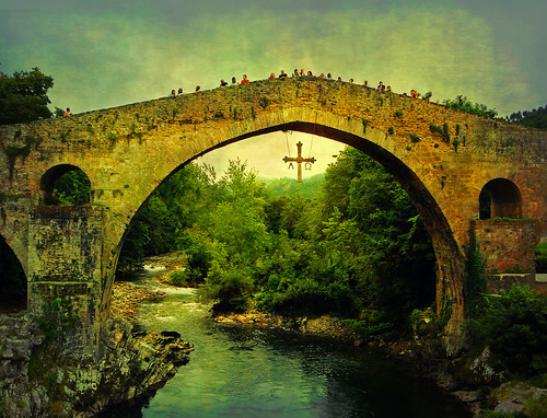 Puente romano - Cangas de Onís by Clickor