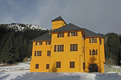 Foto per 3. L'albergo Castel Valdaier verso la Cima Val di Legnan.